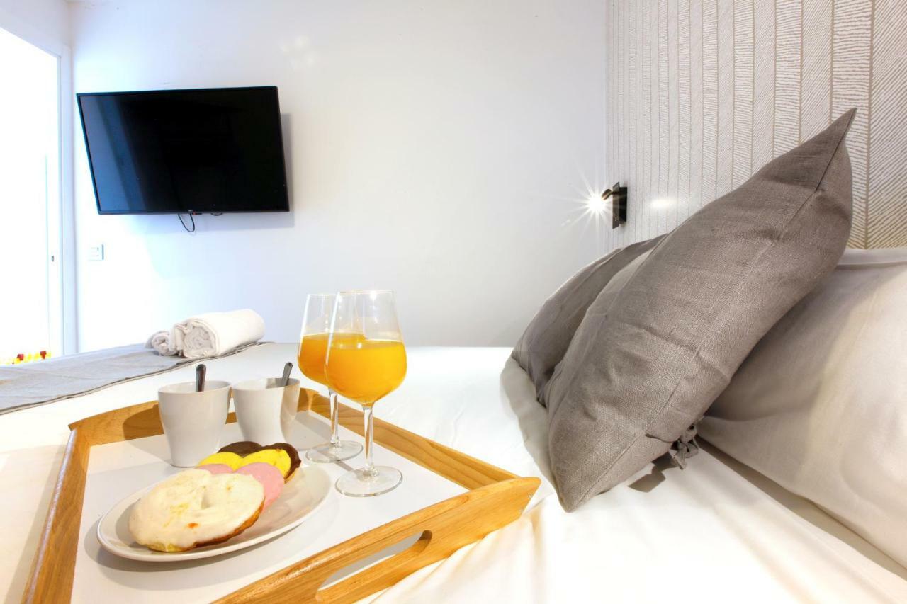 Picasso Boutique Apartment ตอร์เรโมลิโนส ภายนอก รูปภาพ